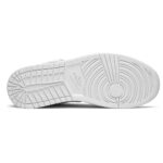 Jordan 1 Low Paris - Image 5