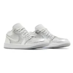 Jordan 1 Low SE Metallic Silver - Image 3
